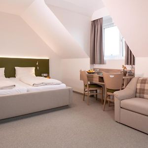 Familien-Zimmer mit Kingsize-Bett